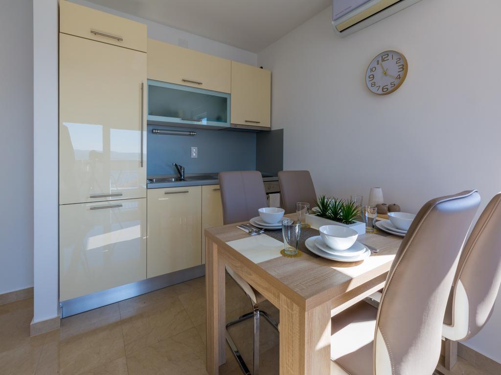 Apartments Livaja Цриквеница Экстерьер фото