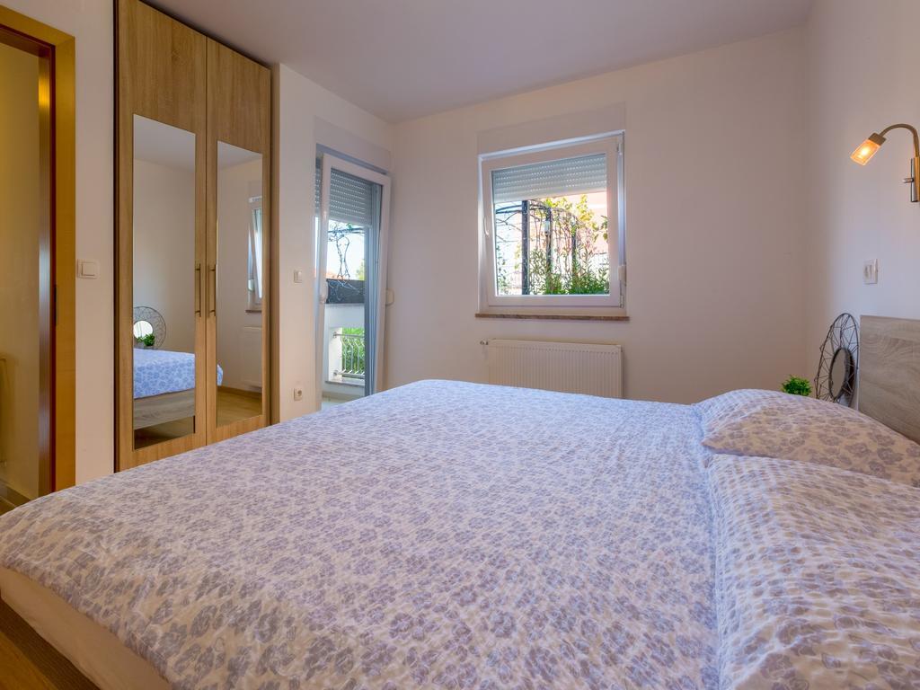 Apartments Livaja Цриквеница Экстерьер фото