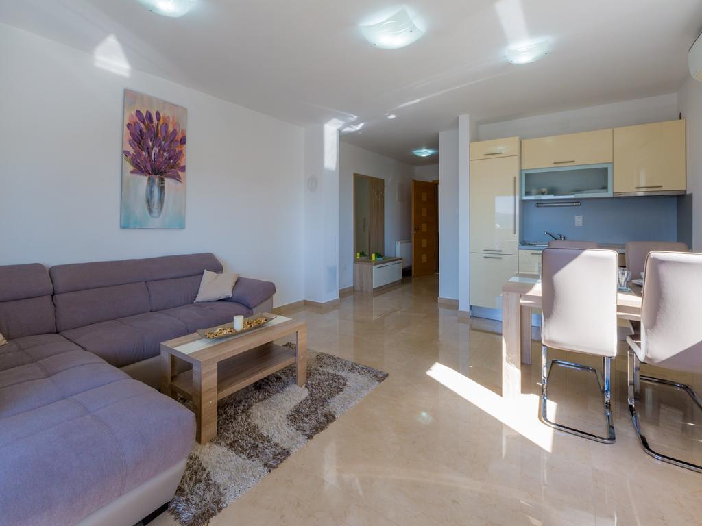 Apartments Livaja Цриквеница Экстерьер фото